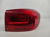 Tailgate rear/tail lights