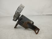 Engine mount bracket
