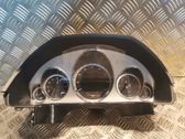 Geschwindigkeitsmesser Cockpit