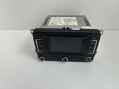 Radio / CD-Player / DVD-Player / Navigation