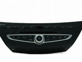 Radio / CD-Player / DVD-Player / Navigation