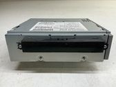 Radio / CD-Player / DVD-Player / Navigation