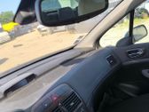 Зеркало заднего вида (в салоне)
