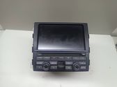 Radio / CD-Player / DVD-Player / Navigation