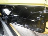 Front window lifting mechanism without motor