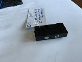 USB-pistokeliitin