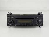 Radio/CD/DVD/GPS-pääyksikkö
