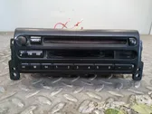 Radio/CD/DVD/GPS-pääyksikkö