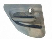 Moldura del tarjetero de la puerta trasera