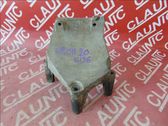 Engine mounting bracket