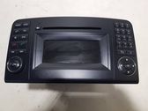 Radio / CD-Player / DVD-Player / Navigation