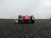 Botón interruptor de luz de peligro