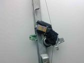 El. lango pakėlimo mechanizmas be varikliuko