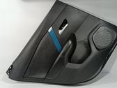 Moldura del tarjetero de la puerta trasera