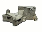 Engine mounting bracket
