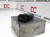 Botón interruptor de luz de peligro