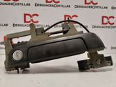 Manecilla externa puerta delantera
