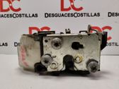 Cerradura de puerta delantera