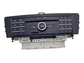 Radio / CD-Player / DVD-Player / Navigation
