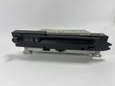 Radio / CD-Player / DVD-Player / Navigation