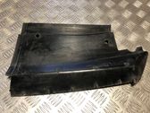 Plaque avant support serrure de capot