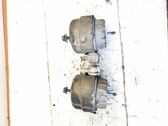 Engine mount bracket