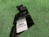 Fender mounting bracket