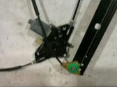 Regulador de puerta delantera con motor