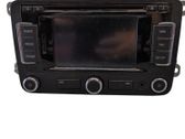 Radio / CD-Player / DVD-Player / Navigation