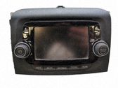 Panel / Radioodtwarzacz CD/DVD/GPS