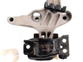 Engine mount bracket