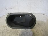 Manecilla interna puerta delantera