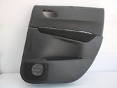 Moldura del tarjetero de la puerta trasera