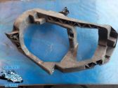 Headlight/headlamp mounting bracket
