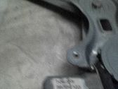 Mecanismo para subir la puerta trasera sin motor