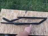 Windshield/front glass wiper blade