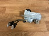 Réservoir de liquide de direction assistée