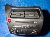 Radio / CD-Player / DVD-Player / Navigation
