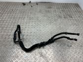Tuyau de liquide de refroidissement moteur