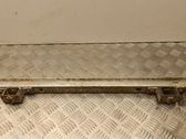 Radiator mount bracket