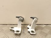 Rear door hinge set