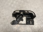 Rear bumper mounting bracket