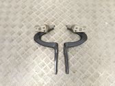 Engine bonnet/hood hinges
