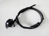 Engine bonnet/hood lock release cable