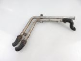 Tuyau de liquide de refroidissement moteur