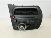 Radio/CD/DVD/GPS-pääyksikkö