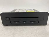 Radio/CD/DVD/GPS-pääyksikkö