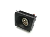 Enchufe de 12V (delantero)