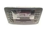 Radio/CD/DVD/GPS-pääyksikkö