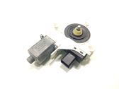 Front window lifting mechanism without motor